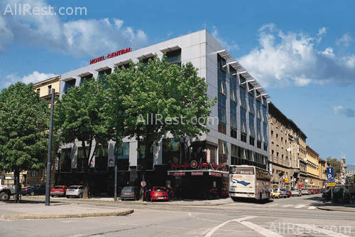 Central Hotel 